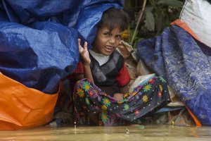 Bangladeş'te 7,6 milyon kişi açlık ve hastalık tehdidiyle karşı karşıya