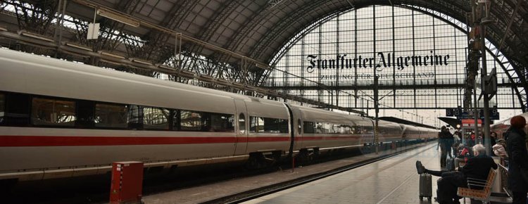 Frankfurt merkez tren istasyonu kapatıldı