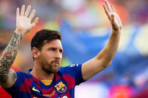 Barcelona'da Messi antrenmanda sakatlandı