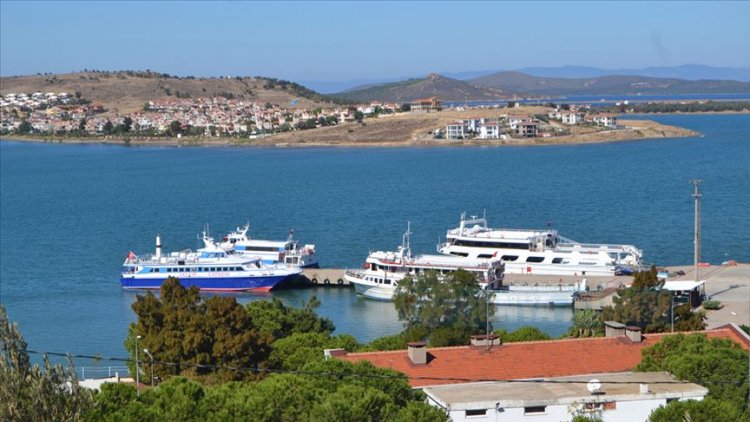 Yunan adasında binin fazla turist mahsur kaldı