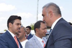 Kültür ve Turizm Bakanı Ersoy Kapıkule'de vatandaşlarımızı ziyaret etti