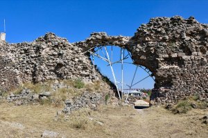 Osmanlı'nın ilk fethettiği Karacahisar Kalesi'nde kazılar başladı