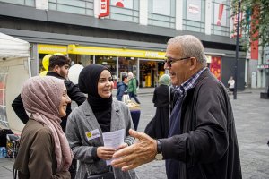 Hollanda'da Müslüman kadınlara karşı dikkat çekmek amacıyla etkinlik düzenlendi