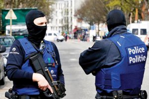 Belçika ve İngiliz polisi insan kaçakçılığı göz açtırmıyor