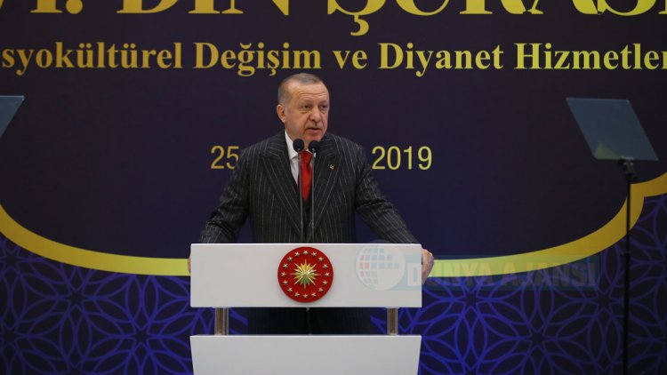 Cumhurbaşkanı Erdoğan: İslam bize göre değil, biz İslam'a göre hareket edeceğiz