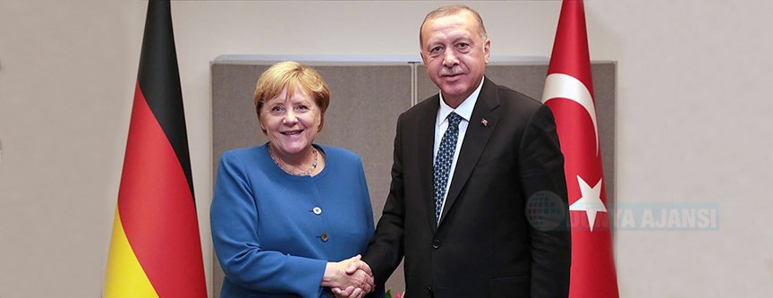 Başkan Erdoğan ile Başbakan Merkel ile Libya ve Suriye'yi görüştü