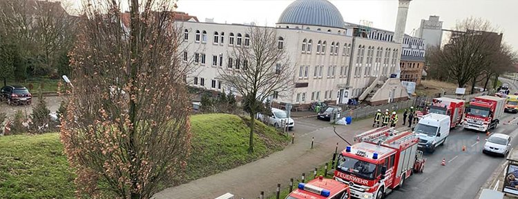 Almanya'nın Bremen kentindeki Fatih Camisi'ne şüpheli toz içerikli zarf gönderildi