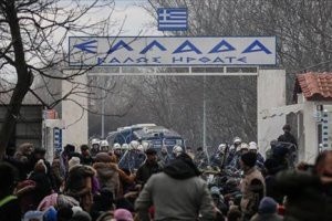 Yunanistan'dan Kastanya sınır kapısında göçmenleri görünce panikleri