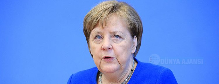 Merkel'den koronavirüsle mücadelede dayanışma çağrısı
