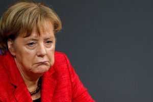 Merkel, Kovid-19'a karşı alınan kurallara uyulması çağrısında bulundu