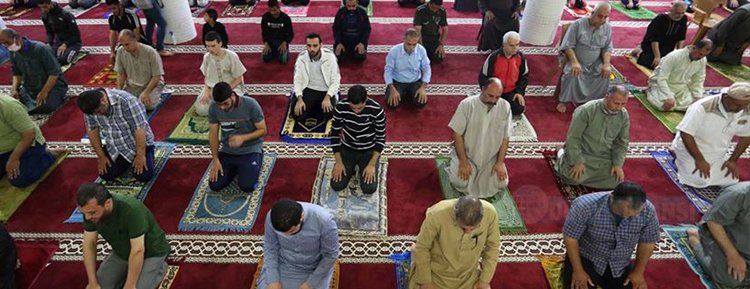 Gazze Şeridi'nde camiler ibadete açıldı