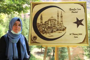Ayasofya-i Kebir Camii'nin açılış mutluluğunu tabloya nakşedildi