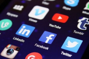Sosyal medya platformlarında dil ve kelime kökenlerine ilgili 