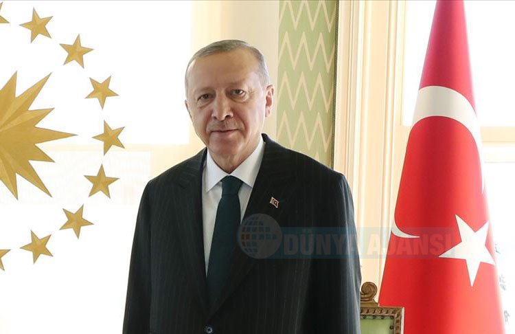 Cumhurbaşkanı Erdoğan, Fatih sondaj gemisini ziyaret etti