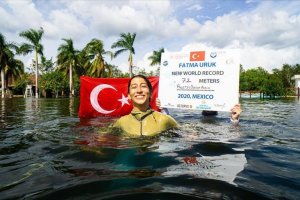 Serbest dalışçı Fatma Uruk'tan 3 günde 3 dünya rekoru