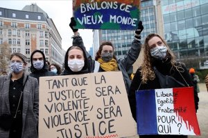 Brüksel'de ırkçılık ve polis şiddeti protesto edildi