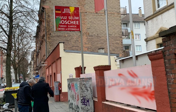 Offenbach DİTİB Yavuz Selim Camii’ne boyalı saldırı