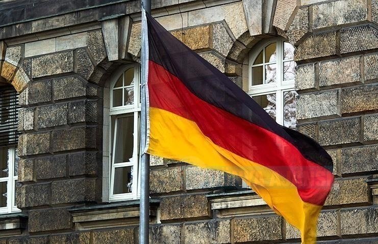 Almanya 'riskli' ilan ettiği bölgelere seyahat uyarısını kaldıracak