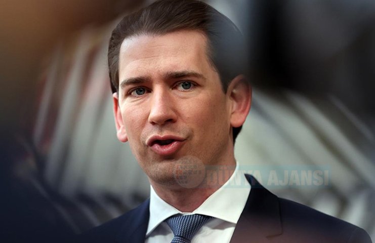  Avusturya başbakan Kurz değişikliği iktidara yönelik tepkileri azaltmadı