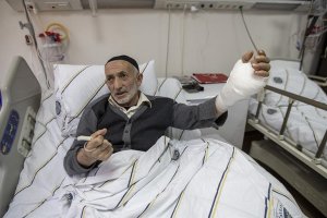 Erzurum'da iş kazasında kopan eli doktorların 7 saatte yerine dikti