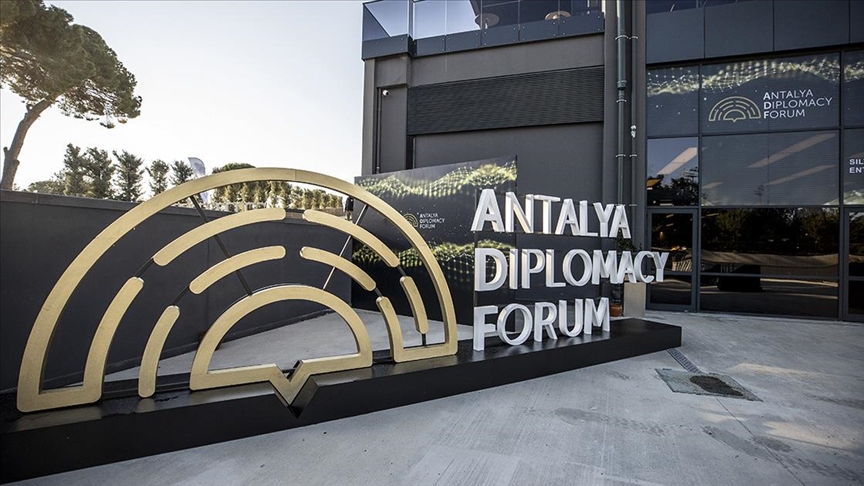 Antalya Diplomasi Forumu'nda 