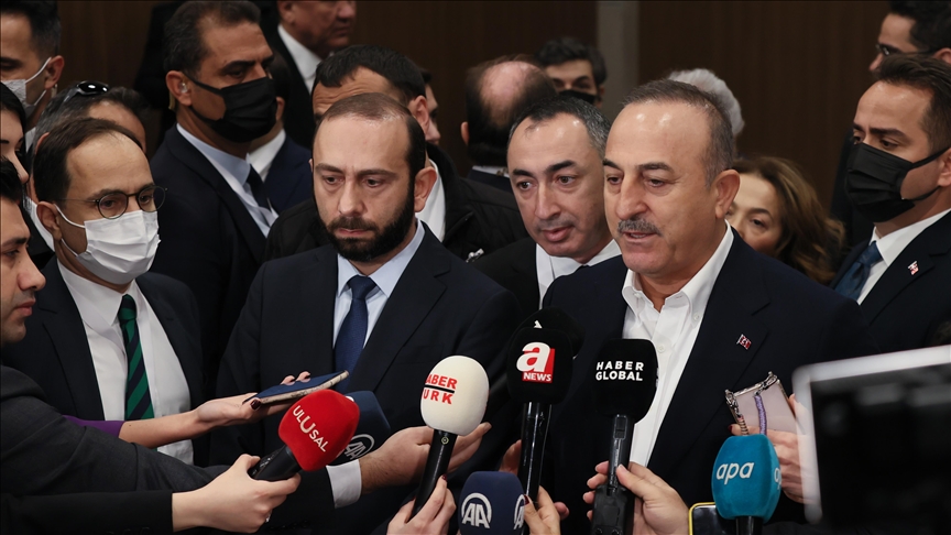 Bakan Çavuşoğlu, Azerbaycan'ın Ermenistan'la normalleşme sürecini desteklediğini bildird