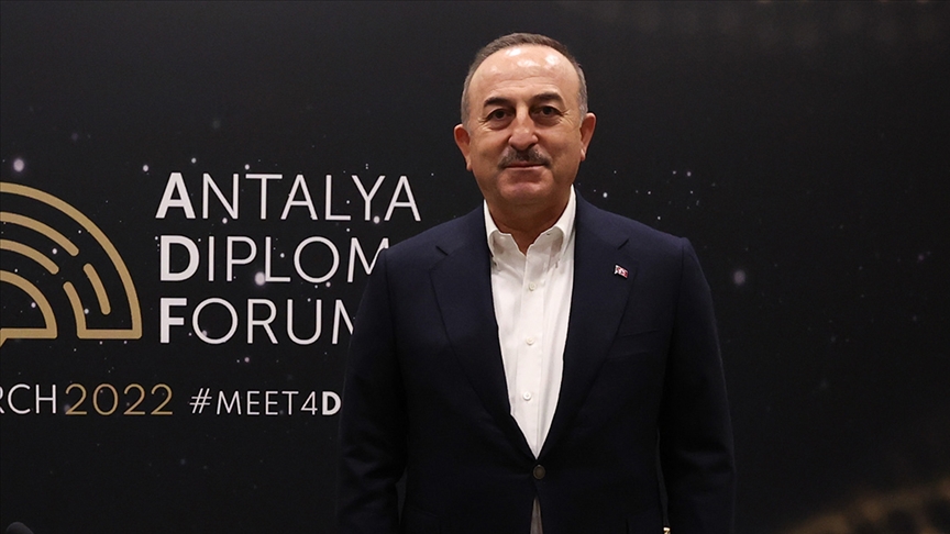 Dışişleri Bakanı Çavuşoğlu, ADF'nin ikinci gününde ikili görüşmelerini sürdürdü