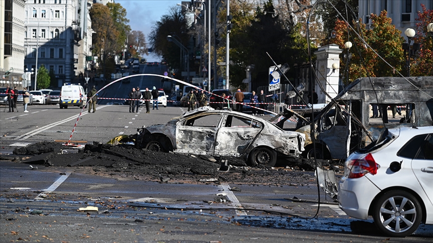 AB ve NATO'dan Rusya'nın Kiev'e yönelik saldırısına sert kınadı