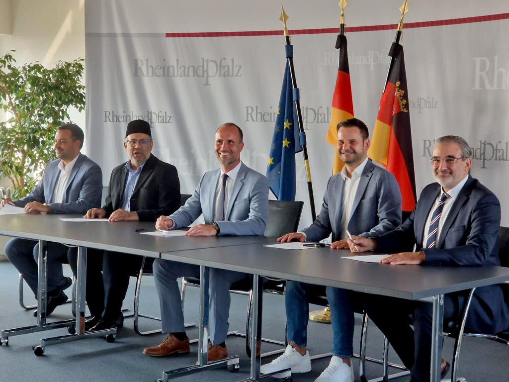 Rheinland-Pfalz eyaletinde İslami teşkilatlar ile devlet anlaşması imzalandı